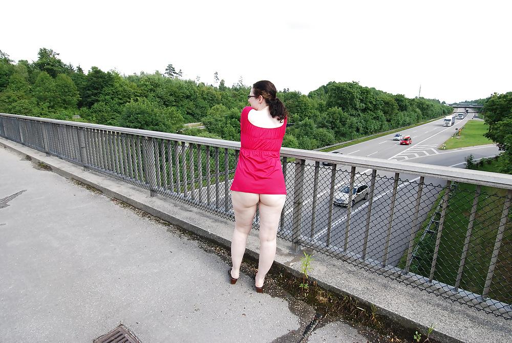 8P Luder Sabine auf der Autobahnbruecke