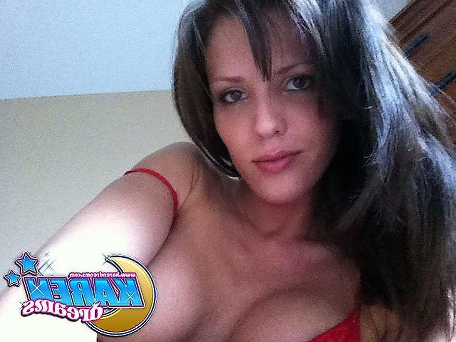 20P Pictures of Karen Dreams teasing on webcam