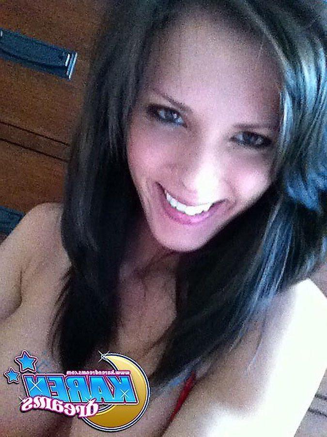 20P Pictures of Karen Dreams teasing on webcam