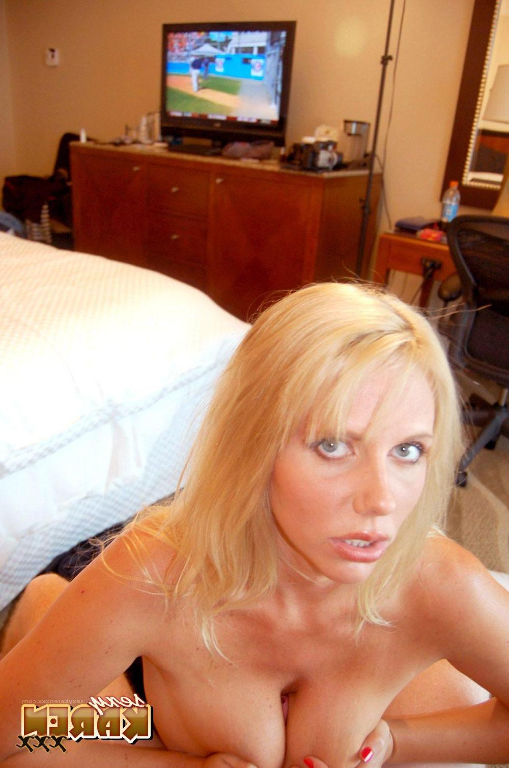16P Pictures of Sexy Karen pleasuring a hard cock
