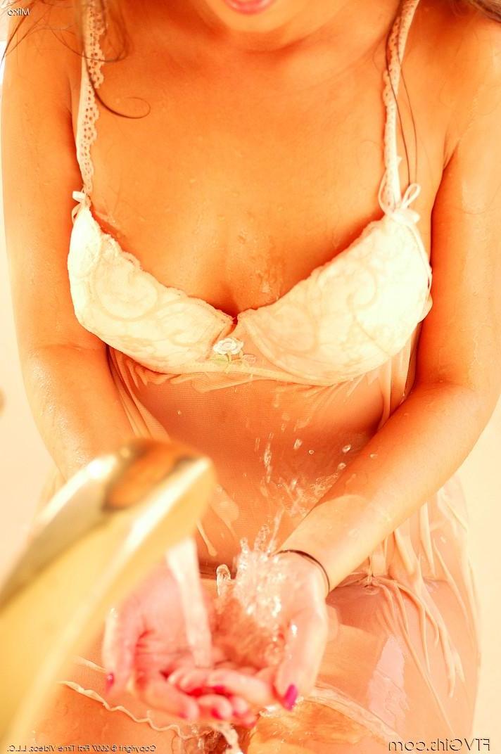 20P Pictures of asian beauty Miko nude just for you