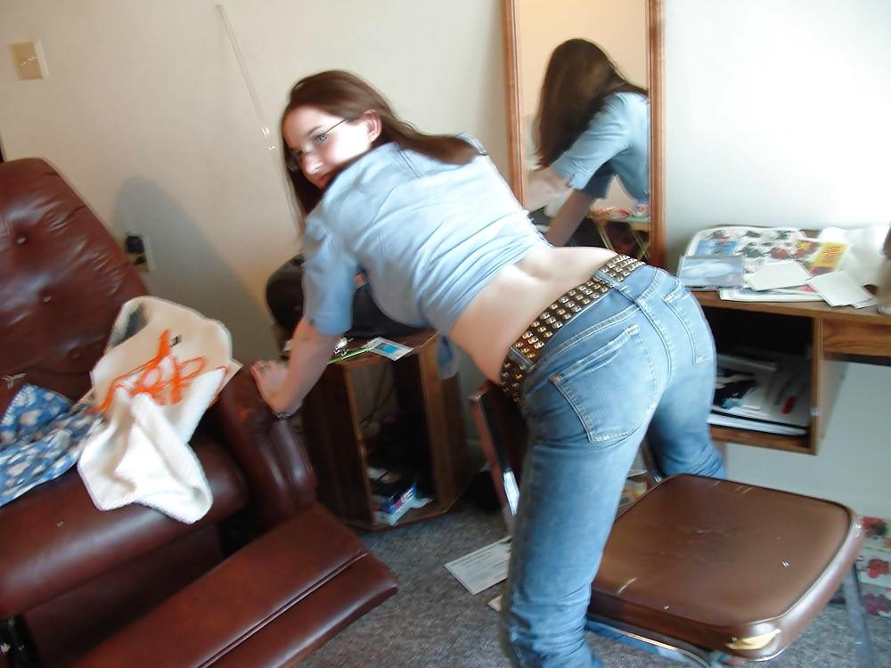 25P Some more sexy blue jeans