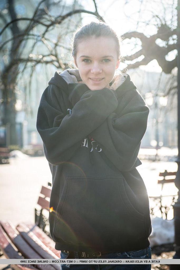 18P Blonde beauty Katie A invites you to join her indoors to warm up