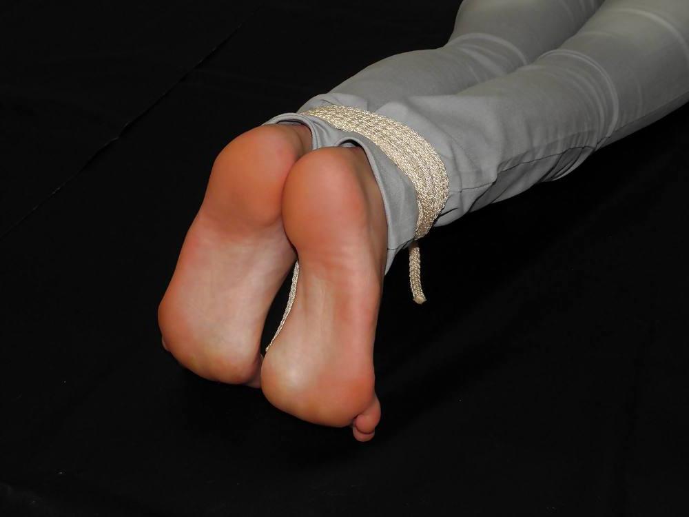 10P Foot worship Footjob