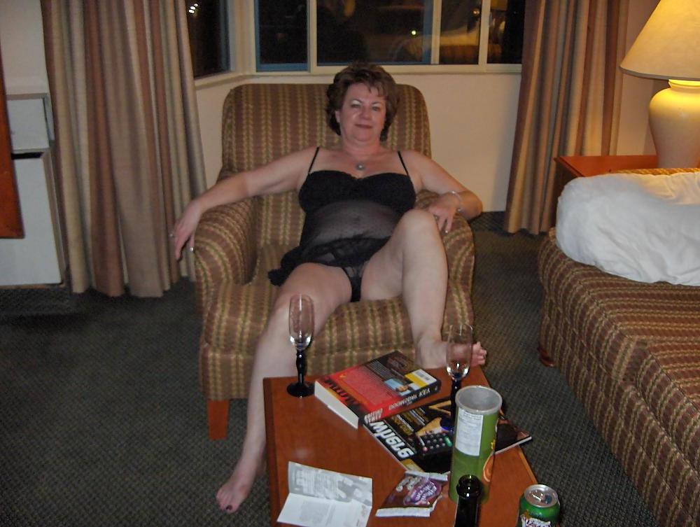 25P Old but still horny