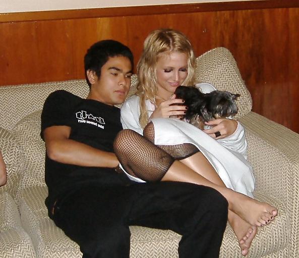 25P Ashlee Simpson Foot Pics