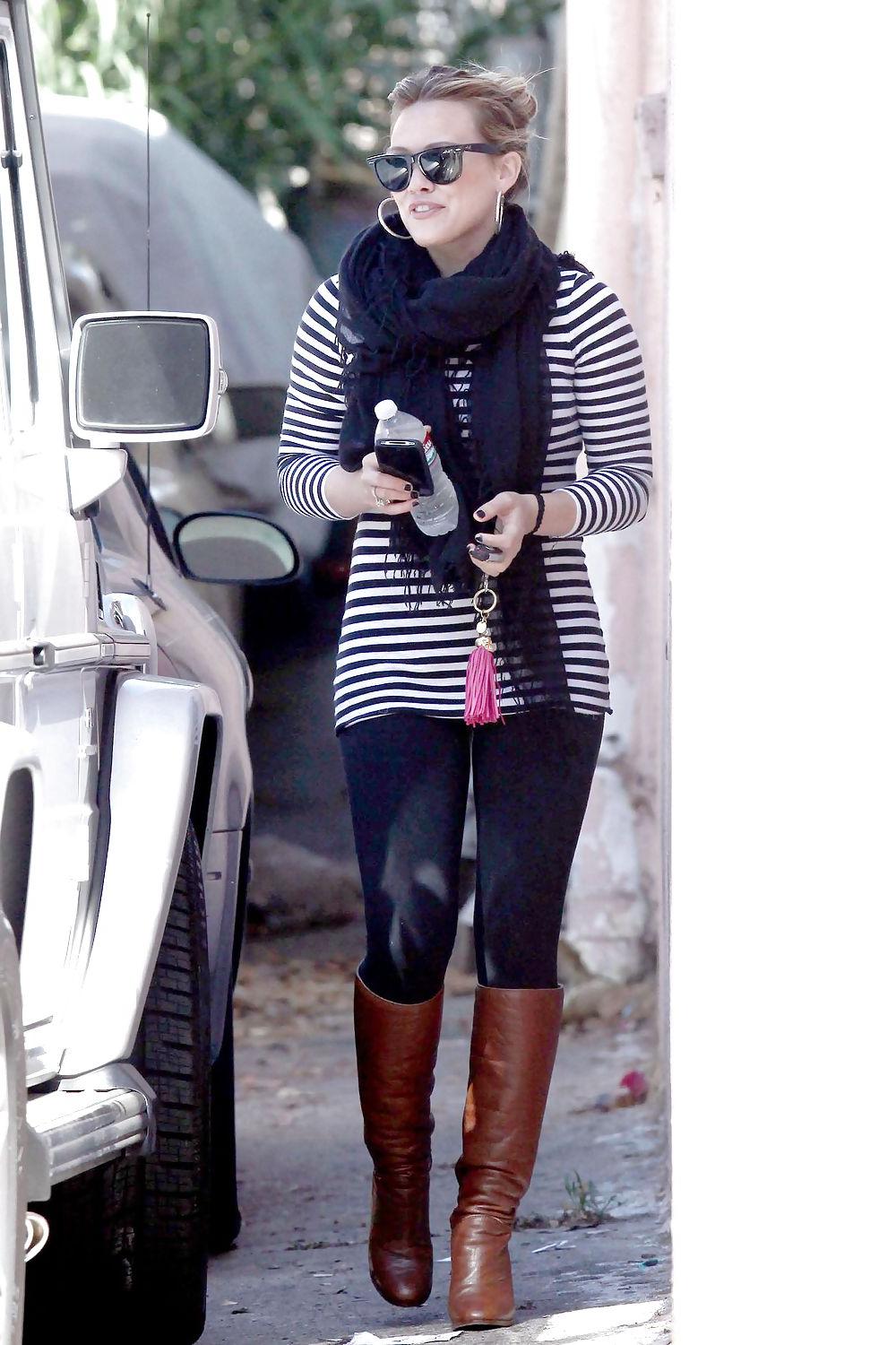 20P Hilary Duff Goes To Pilates in Toluca Lake AssBoots Shots