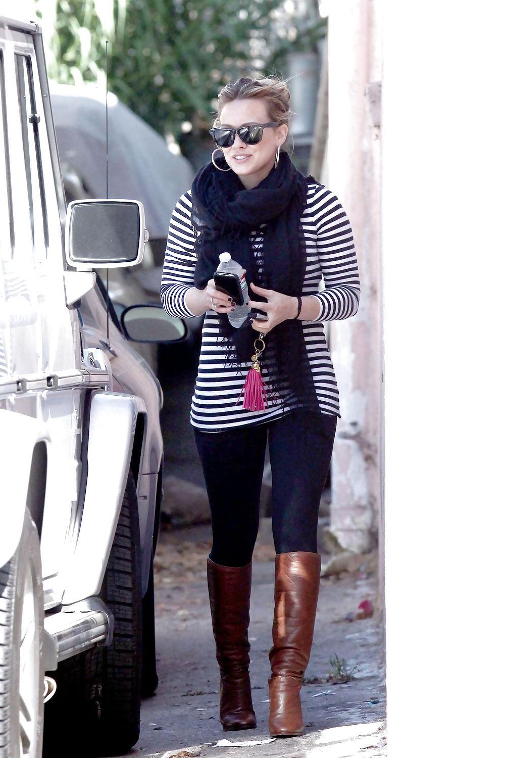 20P Hilary Duff Goes To Pilates in Toluca Lake AssBoots Shots