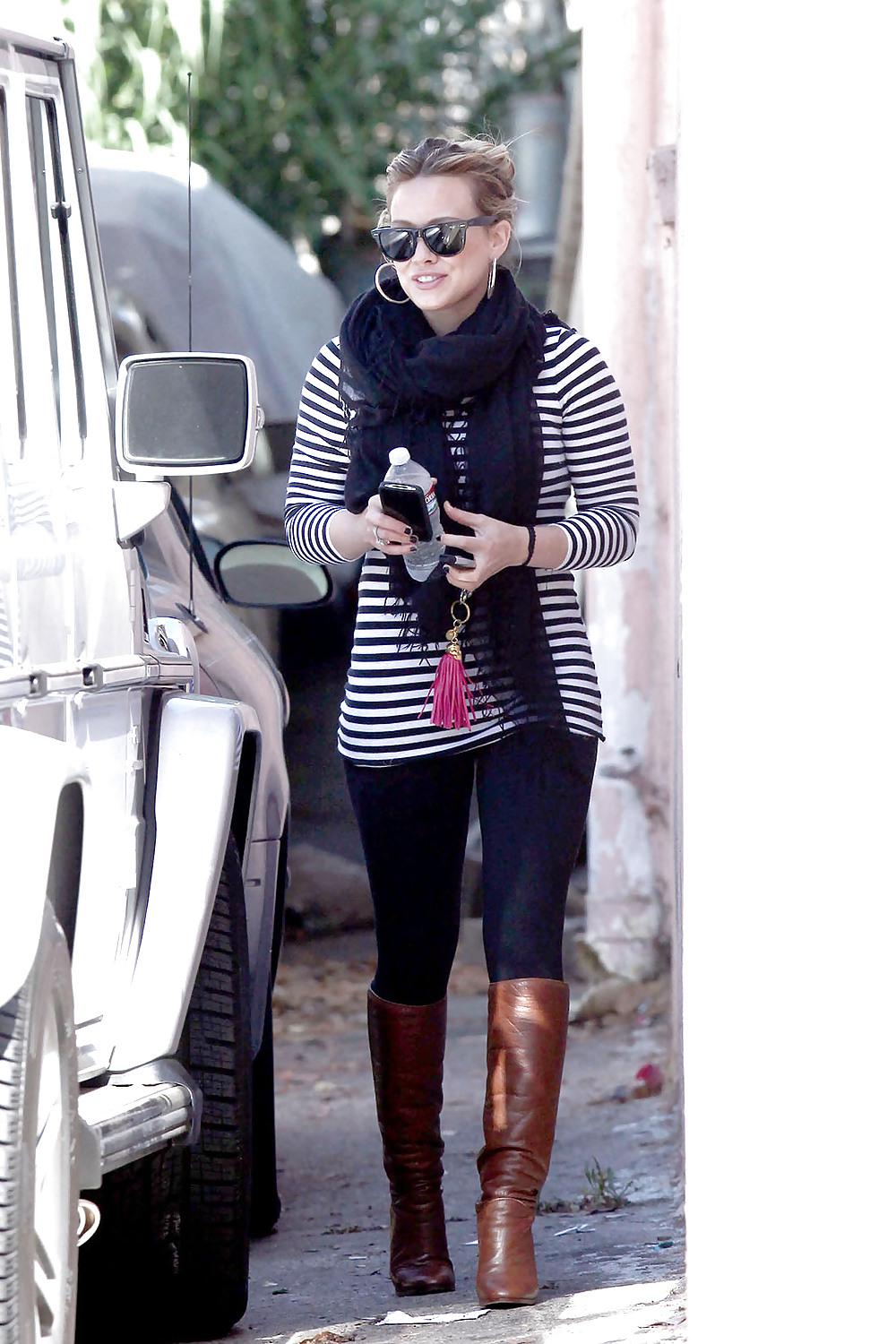 20P Hilary Duff Goes To Pilates in Toluca Lake AssBoots Shots