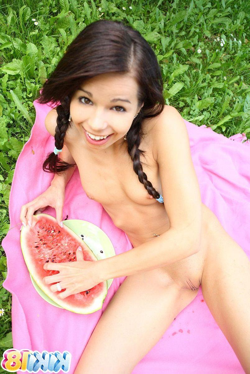 15P Pictures of Kiki 18 enjoying some sweet tasting fruit