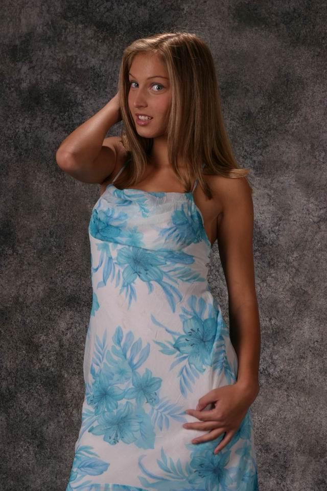 12P Pictures of Kirsten 18 waiting for you to take her dress off