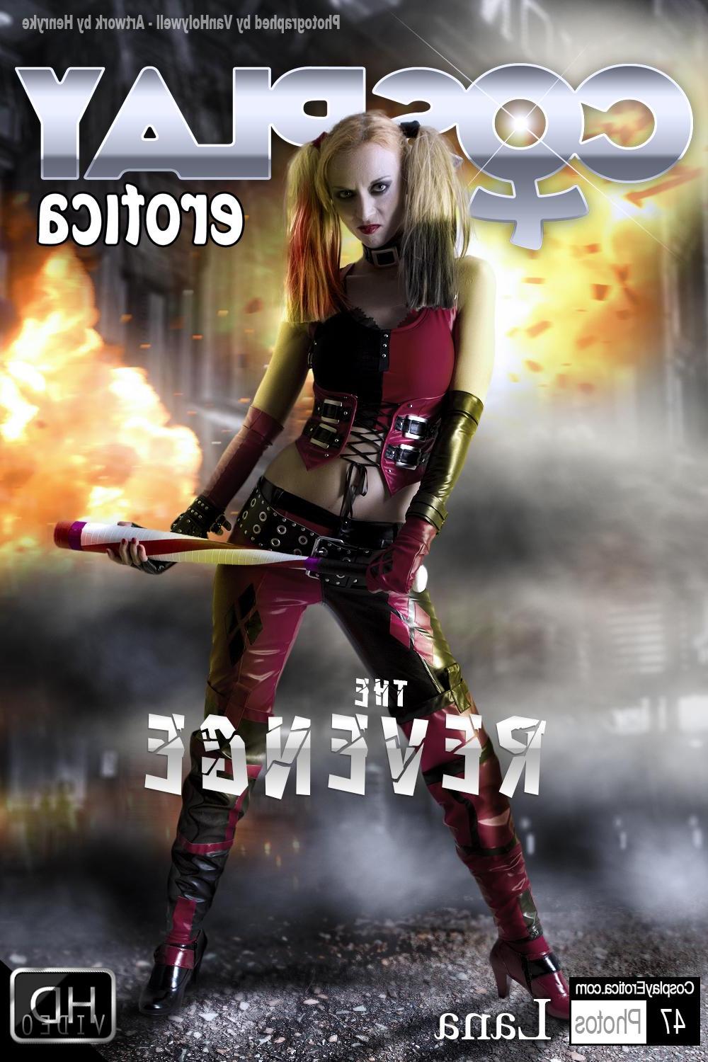 12P Cosplay model Lana dresses up as Harley Quinn