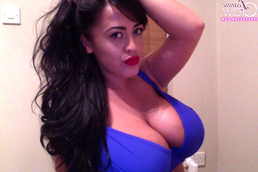 15P Leanne Crow takes some hot selfies of her enormous jugs