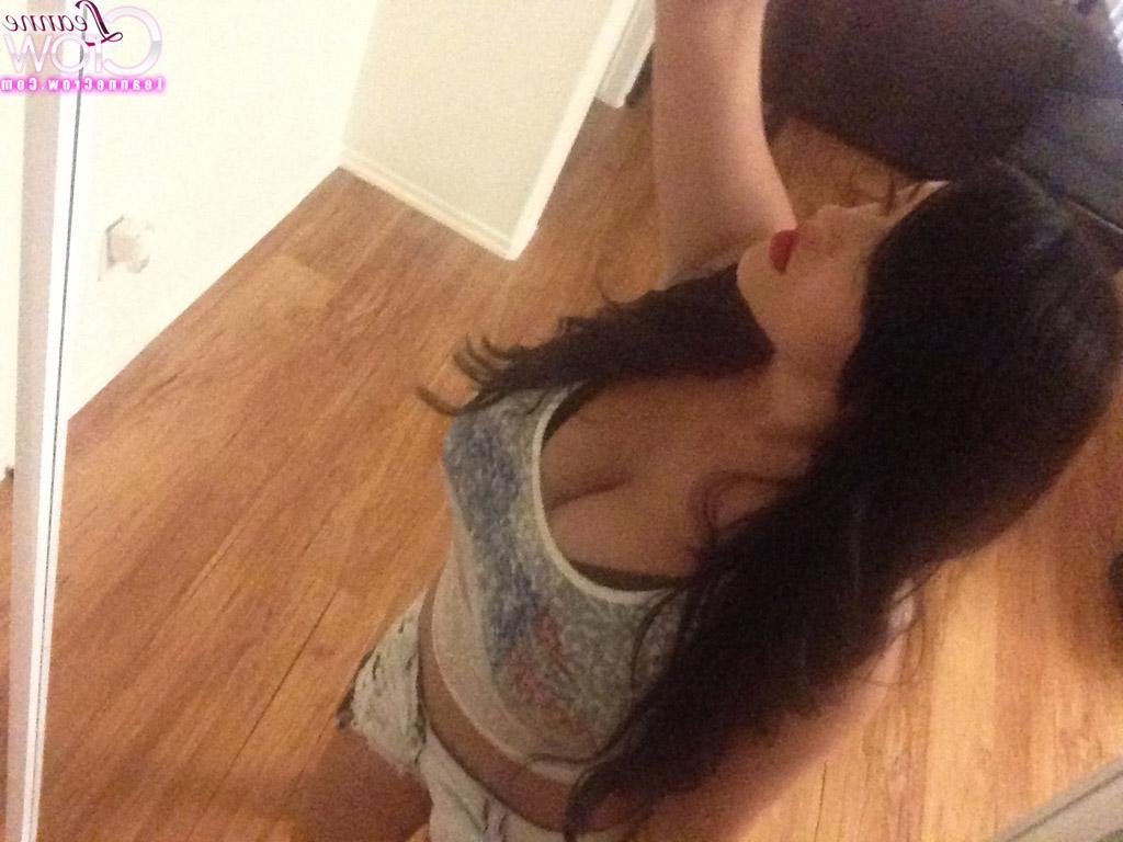 15P Busty babe Leanne Crow shares some of hot hot selfies