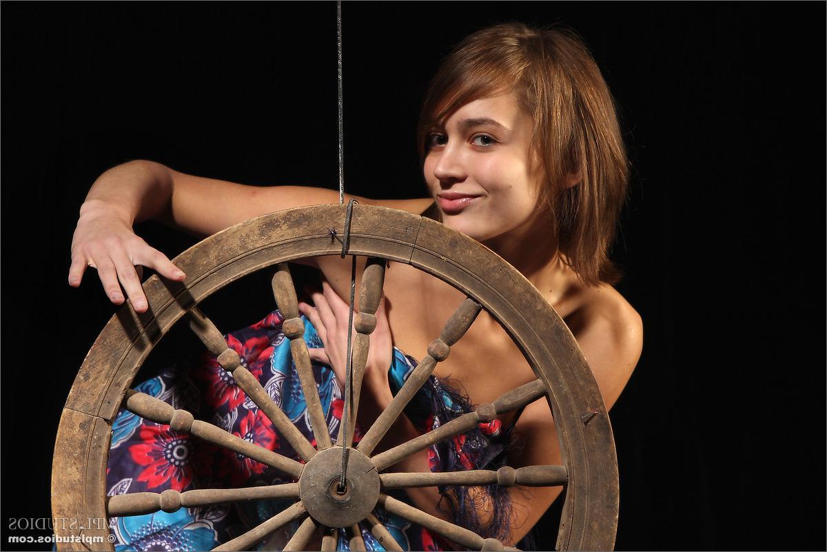 12P MPL Studios Presents Lera in "Born To Run"
