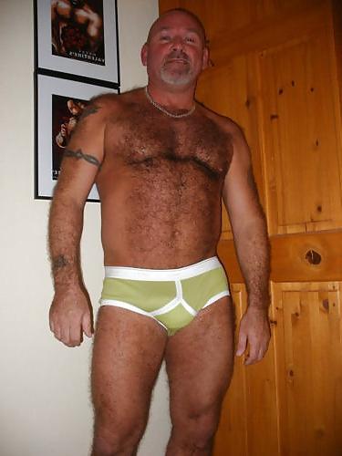 25P Hot bear in briefs