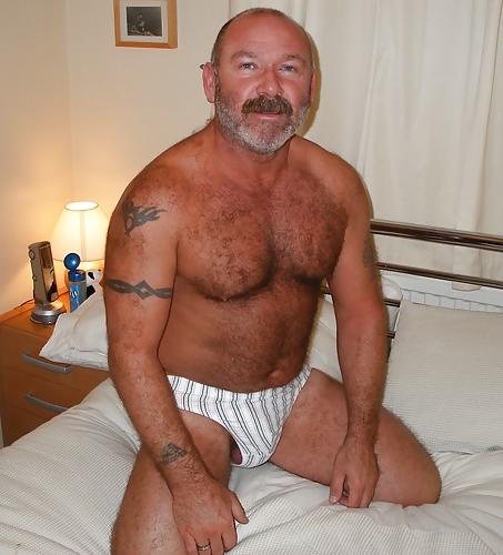 25P Hot bear in briefs