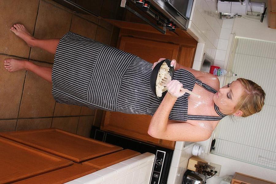 12P Love Abbie in the kitchen baking some cookies
