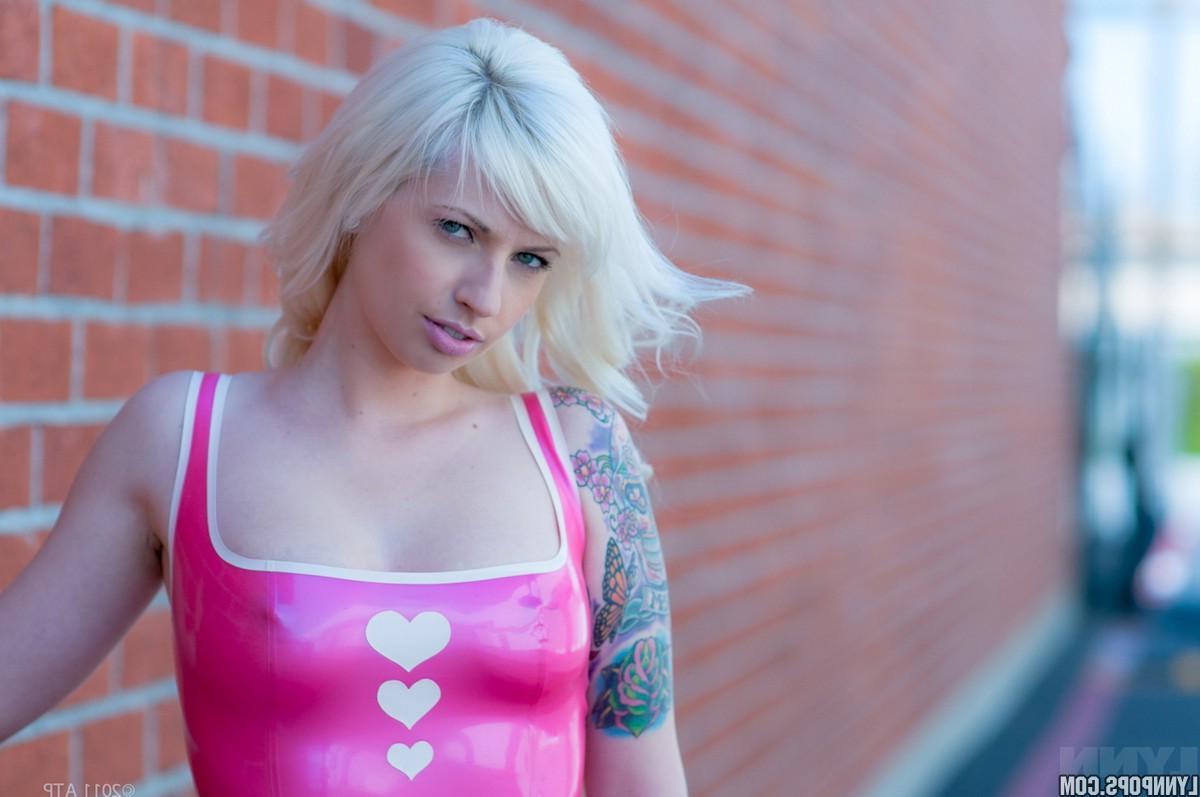 15P Lynn Latex Pink Dress