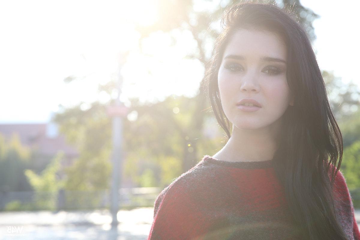 16P Brunette beauty Malena shows off her beautiful body in "No nude"