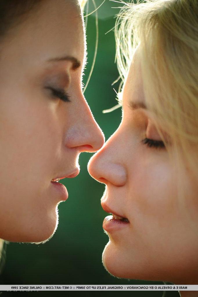 18P Pictures of Mari E and Orvelia O going at it like long lost lesbian lovers