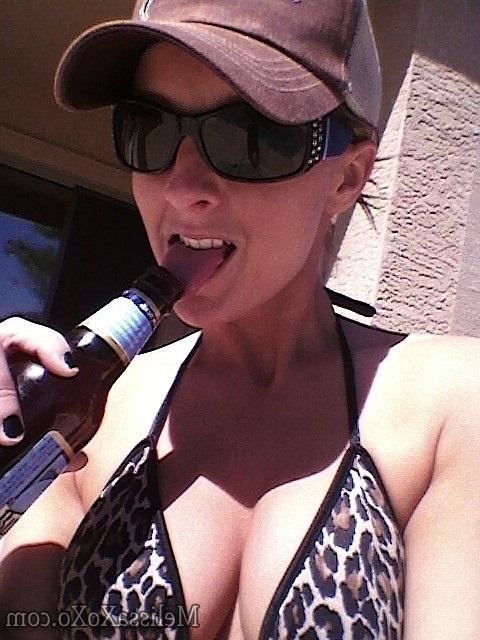 15P Melissa XoXo Self Shot Tanning