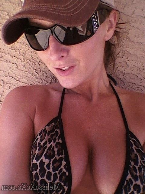 15P Melissa XoXo Self Shot Tanning