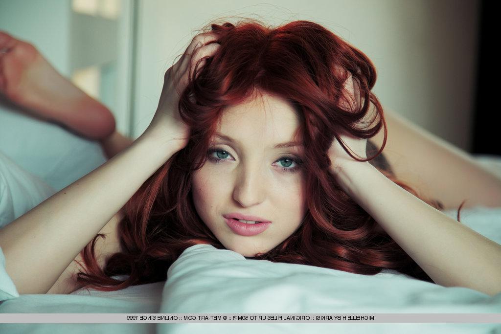 18P Pictures of teen beauty Michelle H nude and ready just for you