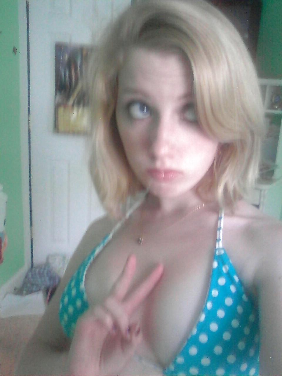 16P Self Shot Teen From, SmutDates