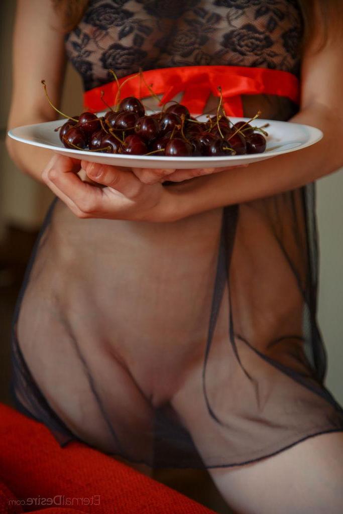 16P Beautiful girl Mila Azul gets naughty in "CHERRY"