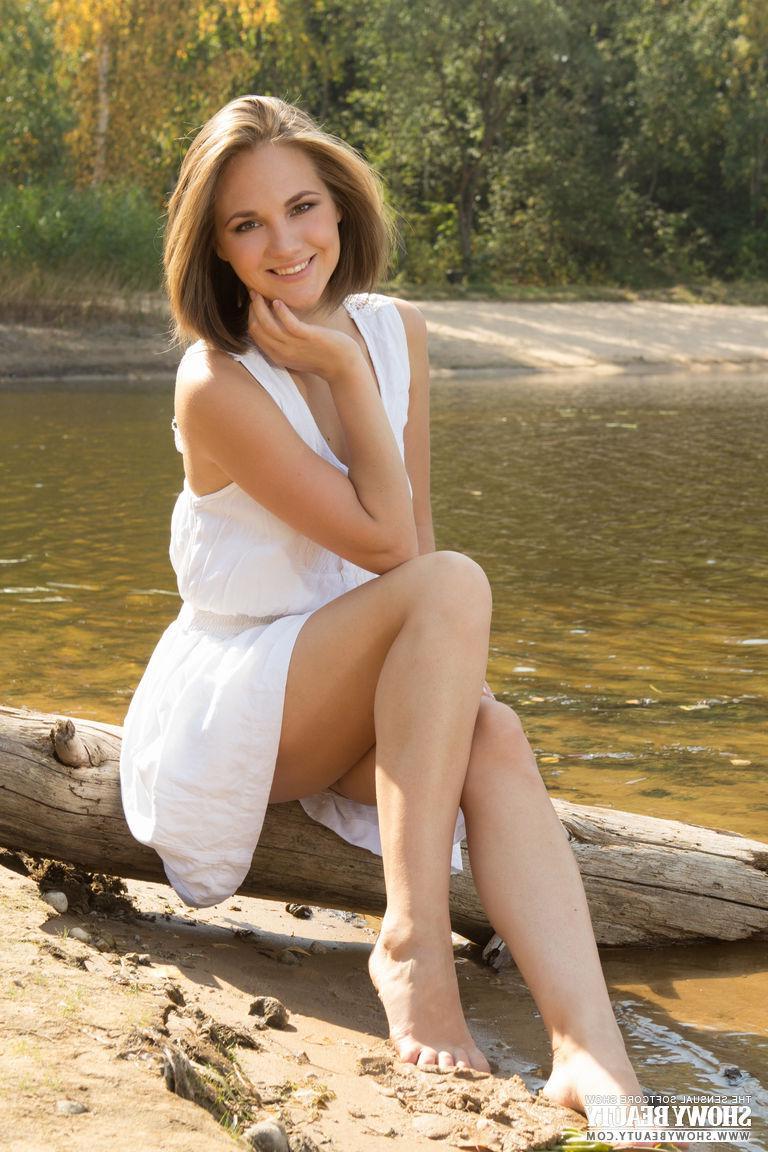 20P Selena shows you her hot body on the beach in Beauty in Nature