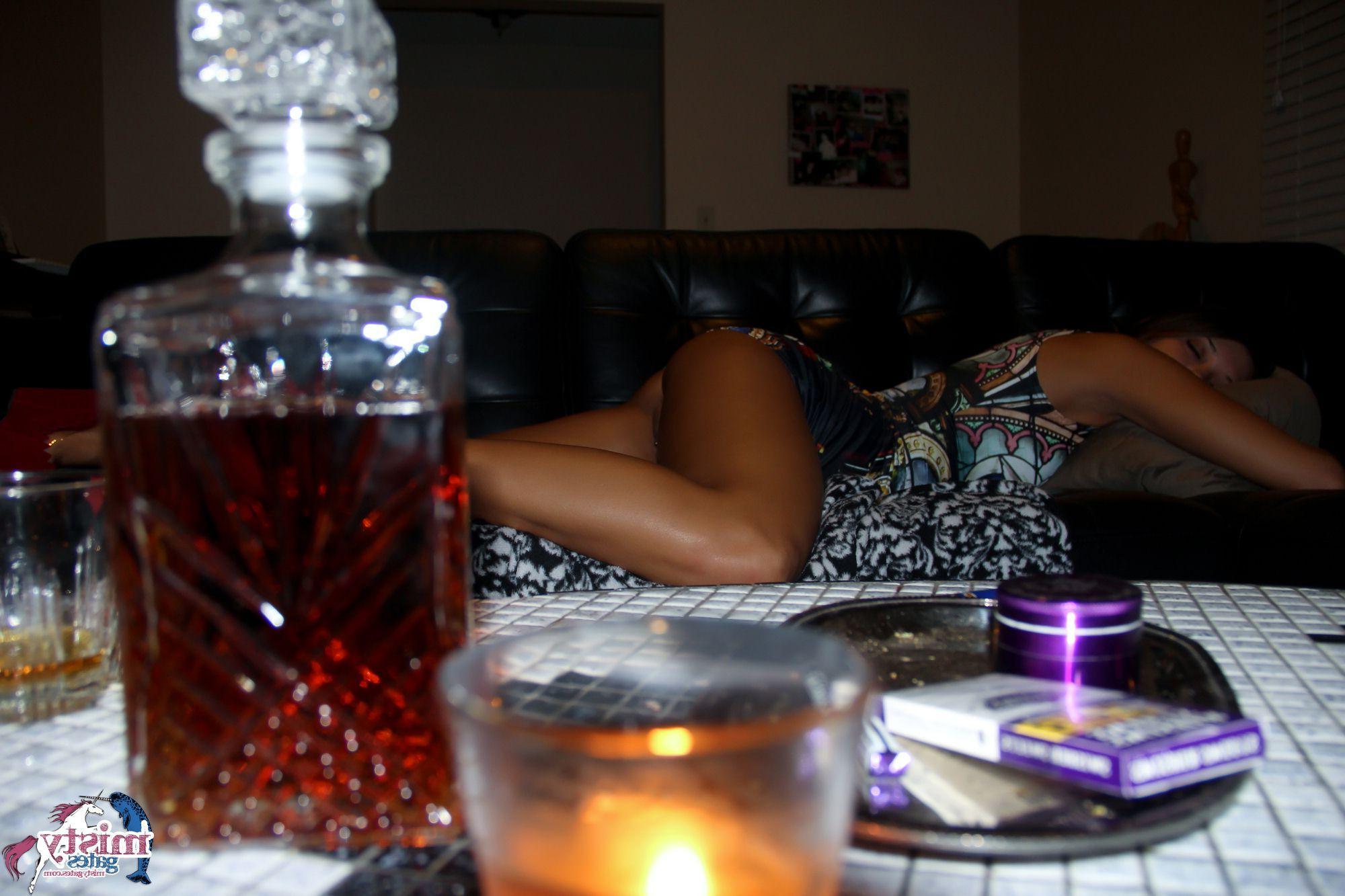 16P Misty Gates gets her sexy ass and wet pussy sleep creeped