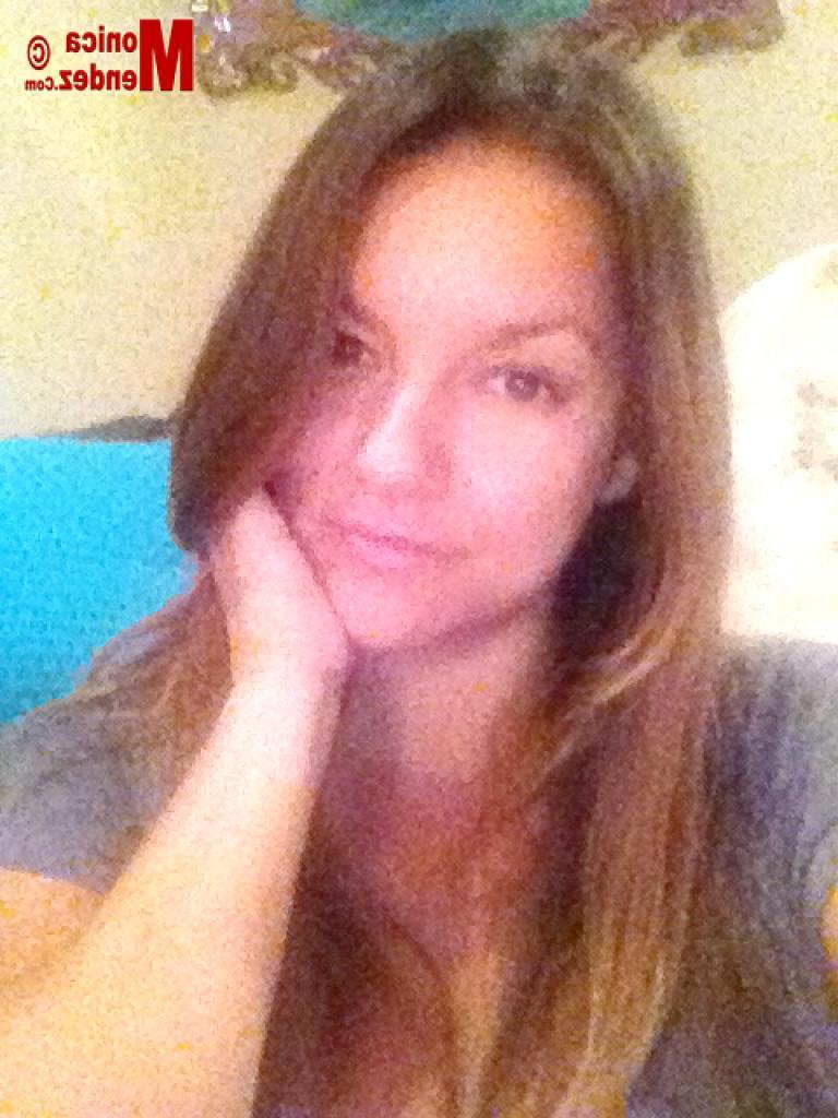 15P Busty babe Monica Mendez shares some sexy selfies