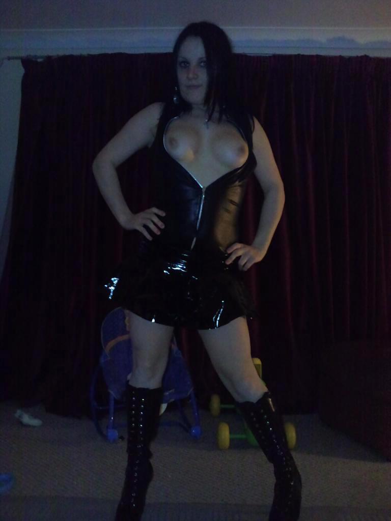 9P My best mate Rach, I found these on her phone.