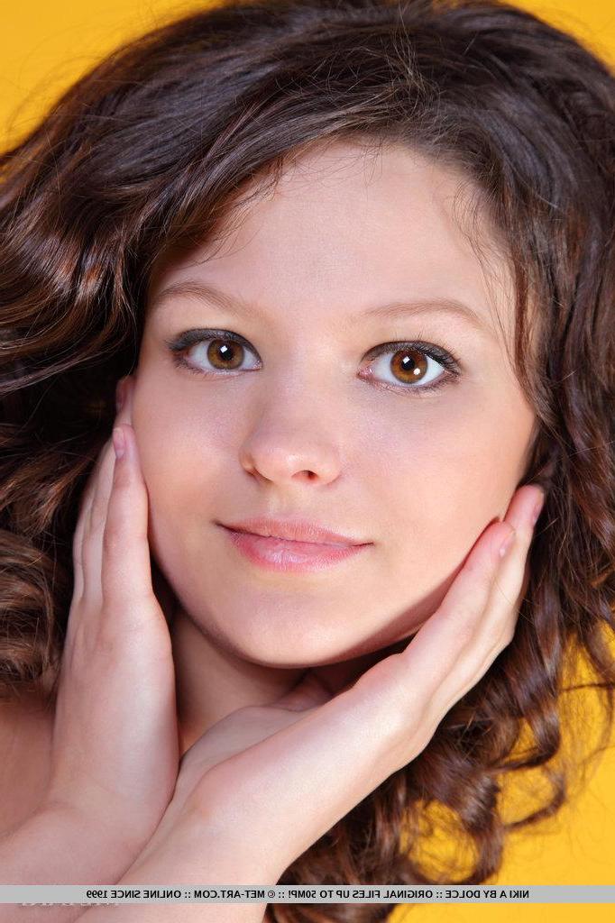 18P Pictures of teen beauty Niki A flaunting for you