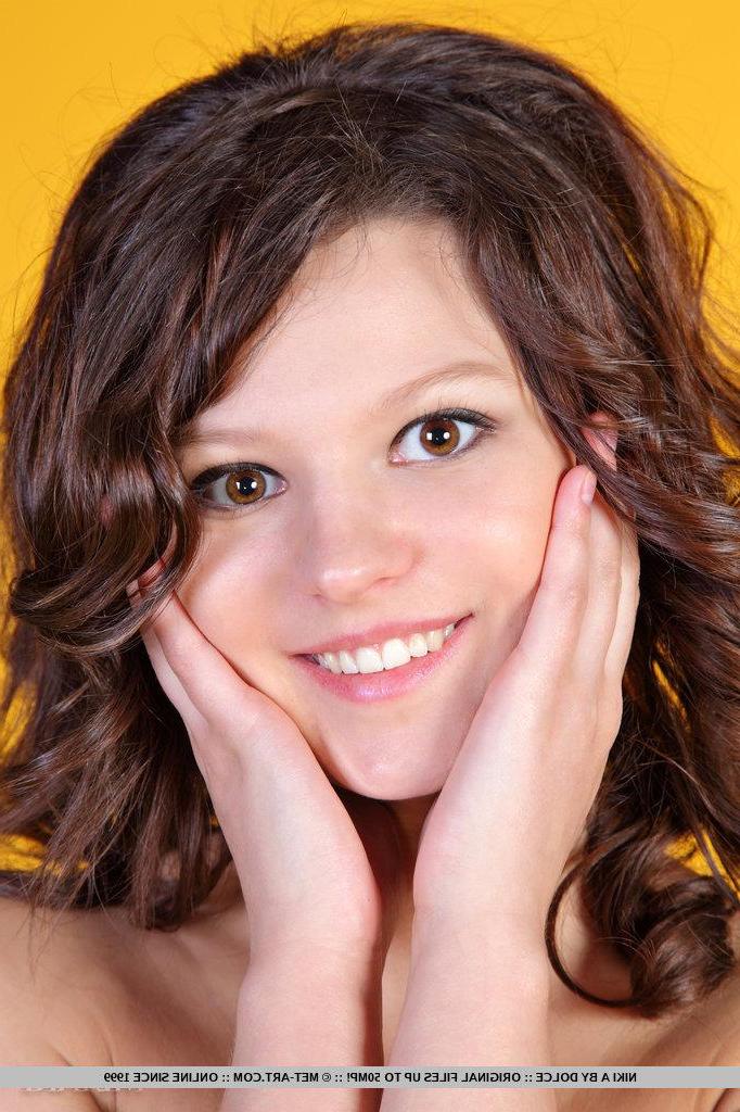 18P Pictures of teen beauty Niki A flaunting for you