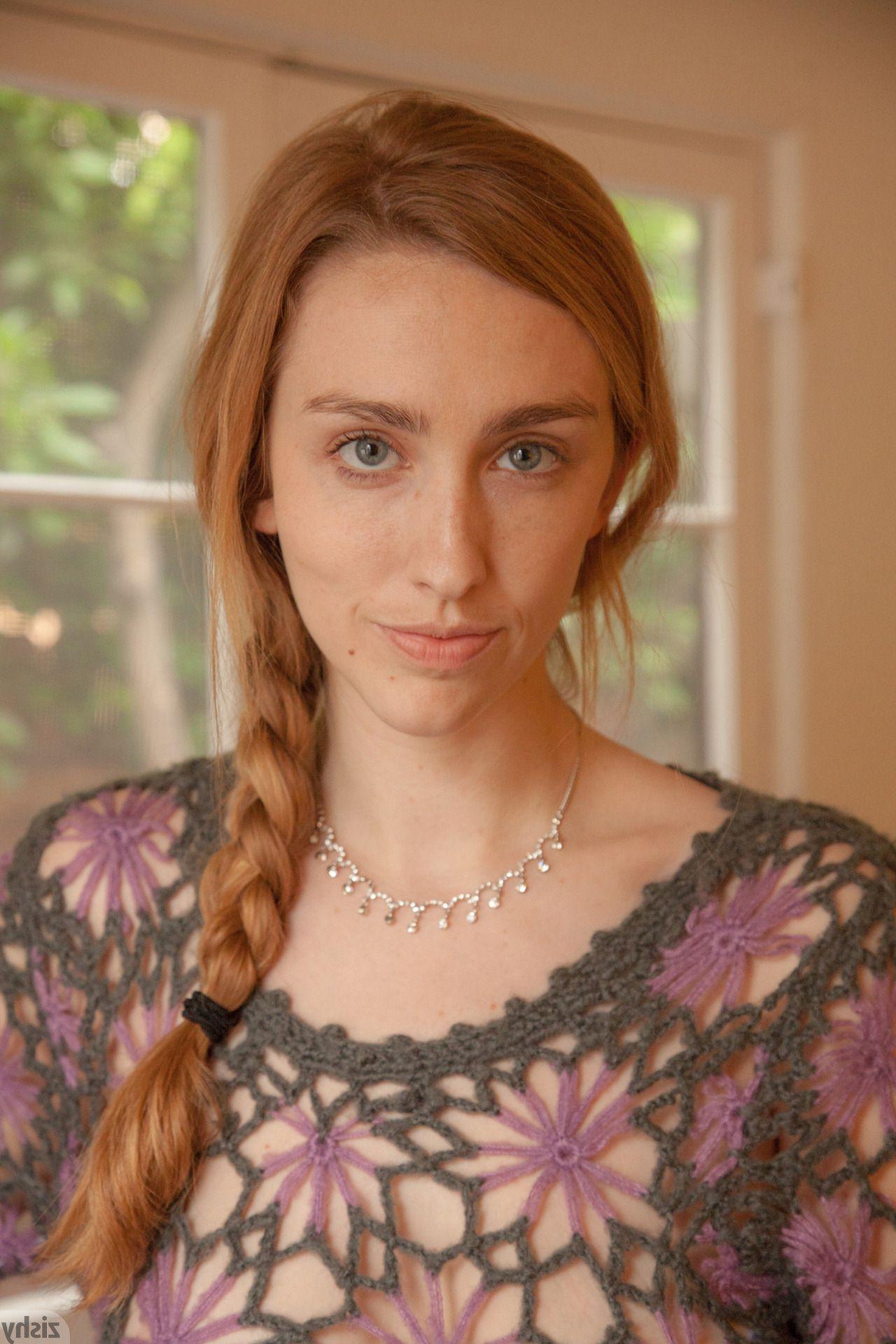 12P Hot model Phoebe Keller teases in her loose knit dress