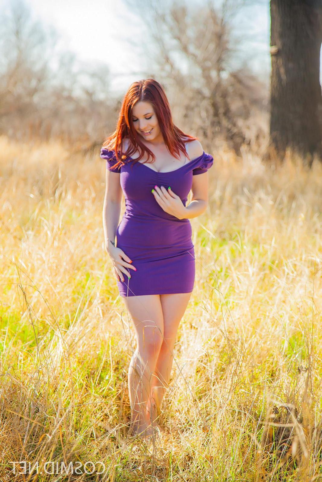 16P Busty redhead Raven strips off her purple dress outside