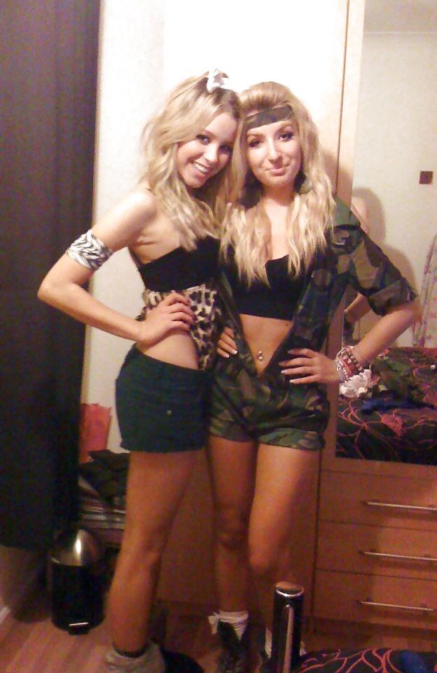 25P Halloween Sluts From,SmutDates