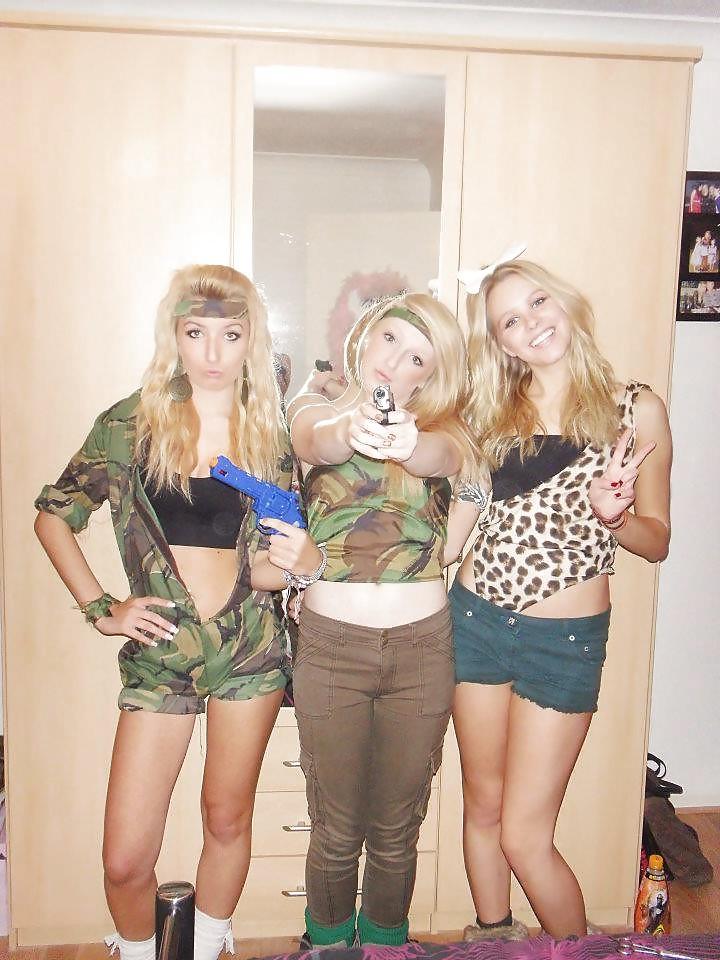 25P Halloween Sluts From,SmutDates