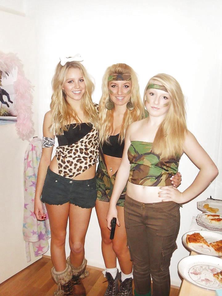 25P Halloween Sluts From,SmutDates