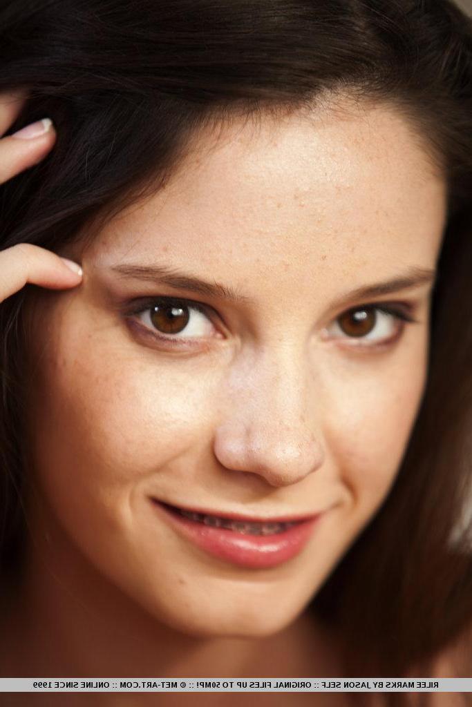 18P Pictures of teen beauty Rilee Marks showing you her tight teen body