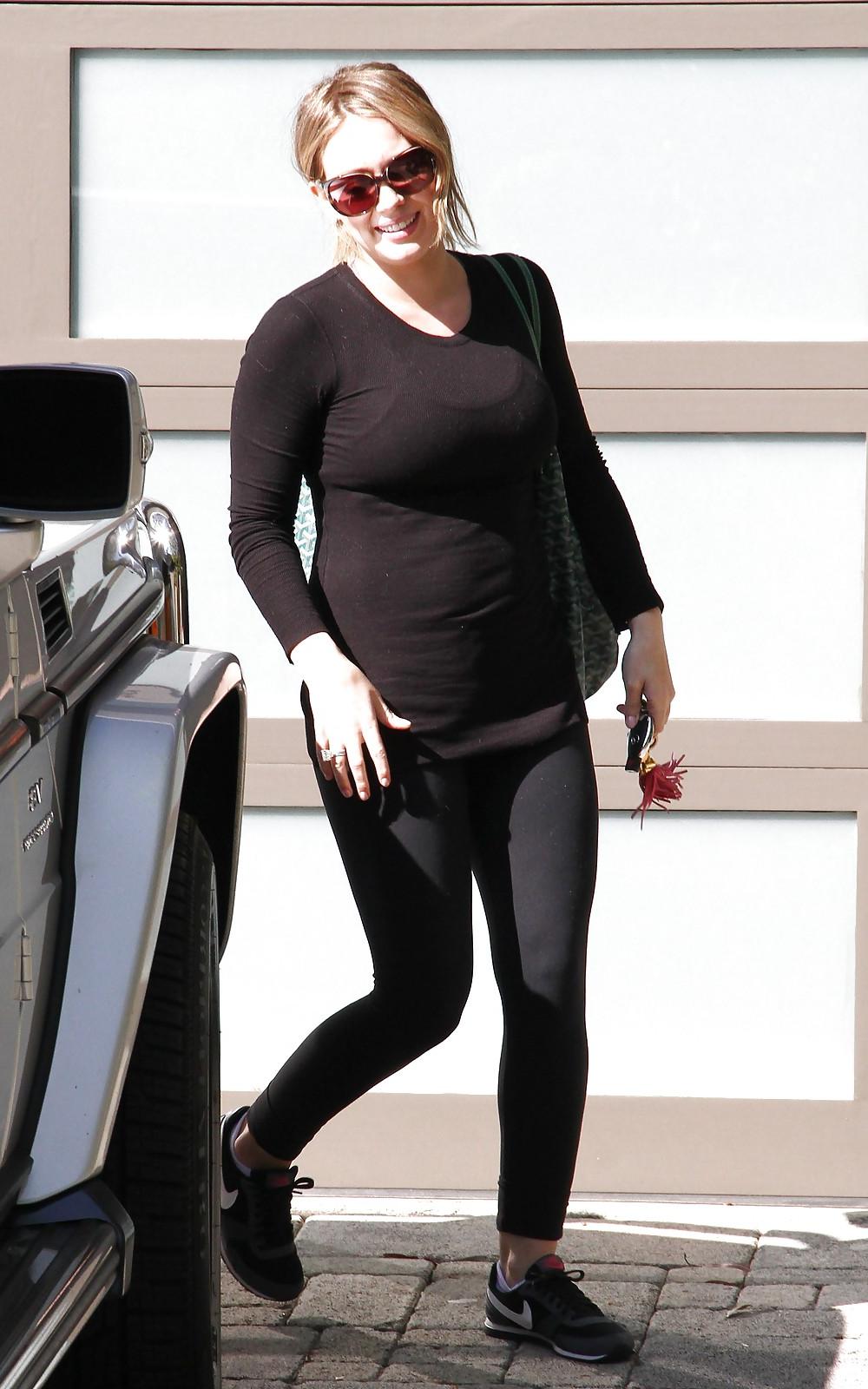 6P Hilary Duff - Visiting a friend in Toluca Lake