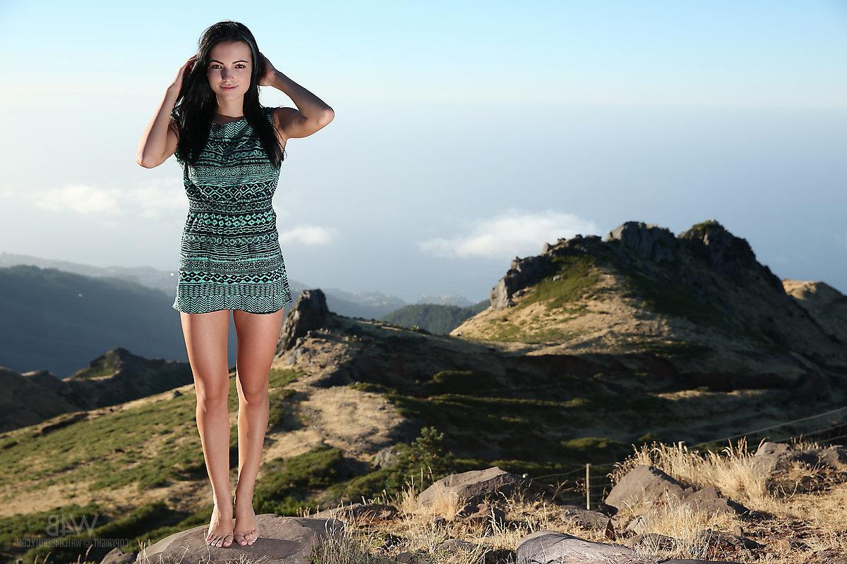 16P Stunning girl Sapphira strips naked outside in "On top"
