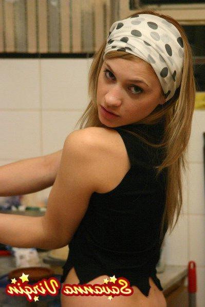 16P Pictures of Savanna Virgin making a mess in the kitchen