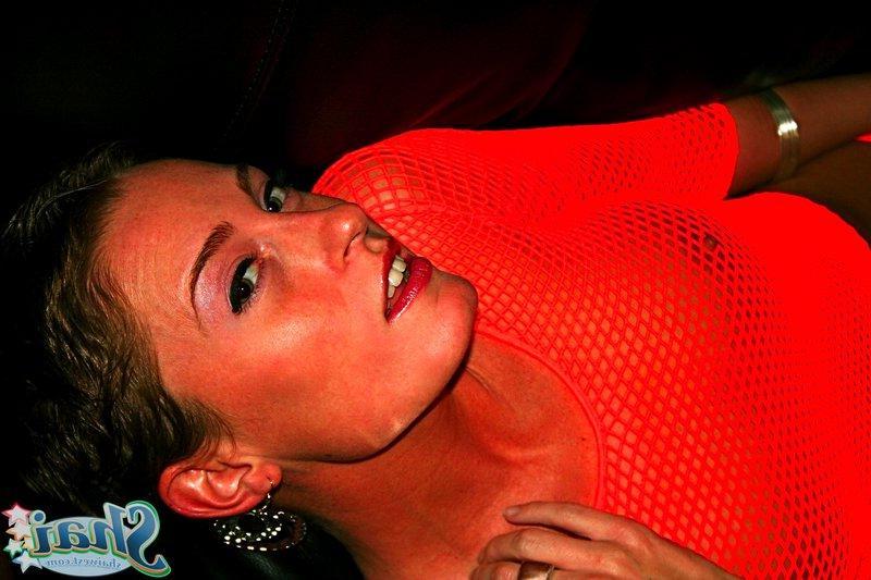 20P Pictures of teen amateur Shai West toying her wet pussy