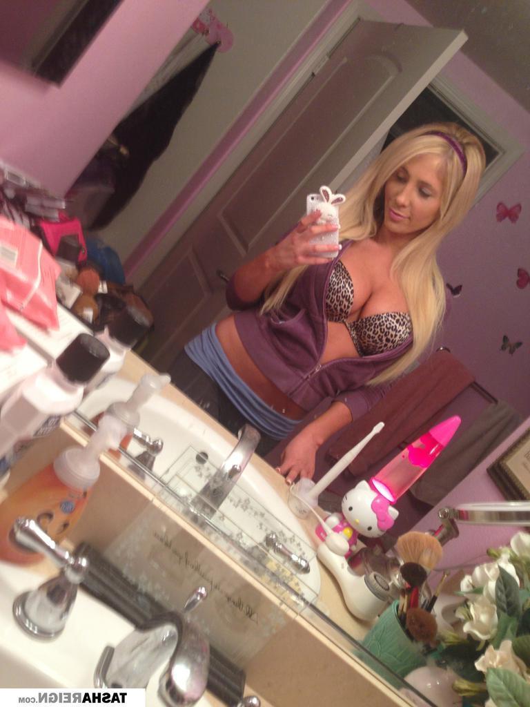 15P Various pics of Tasha Reign candid and horny