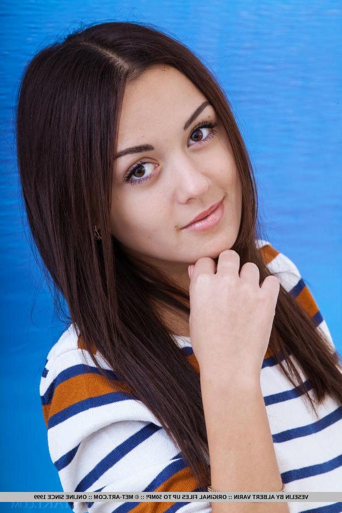 18P Veselin takes off her clothes and showcases her tight, lean body that's tanned to perfection