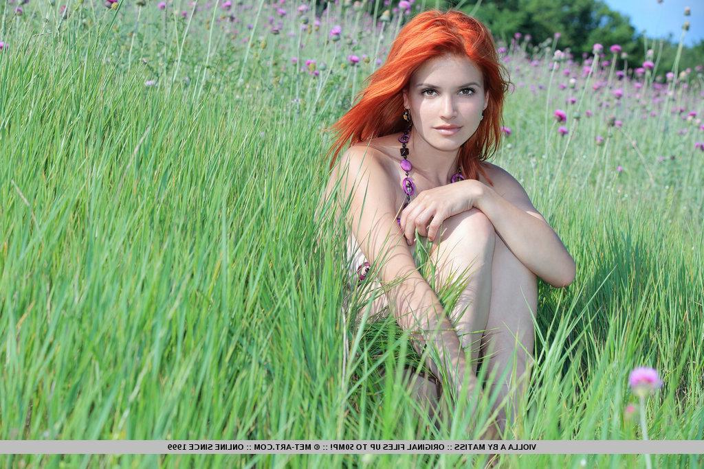 18P Pictures of teen beauty Violla A naked outside