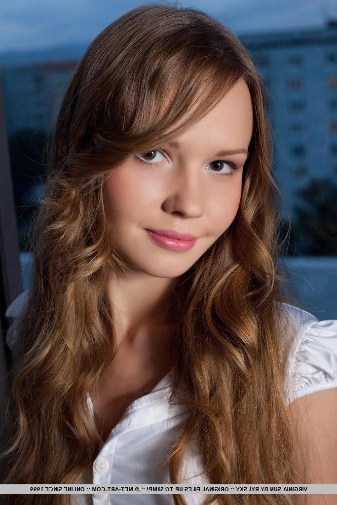 18P Pictures of teen beauty Virginia Sun giving you her tight pussy